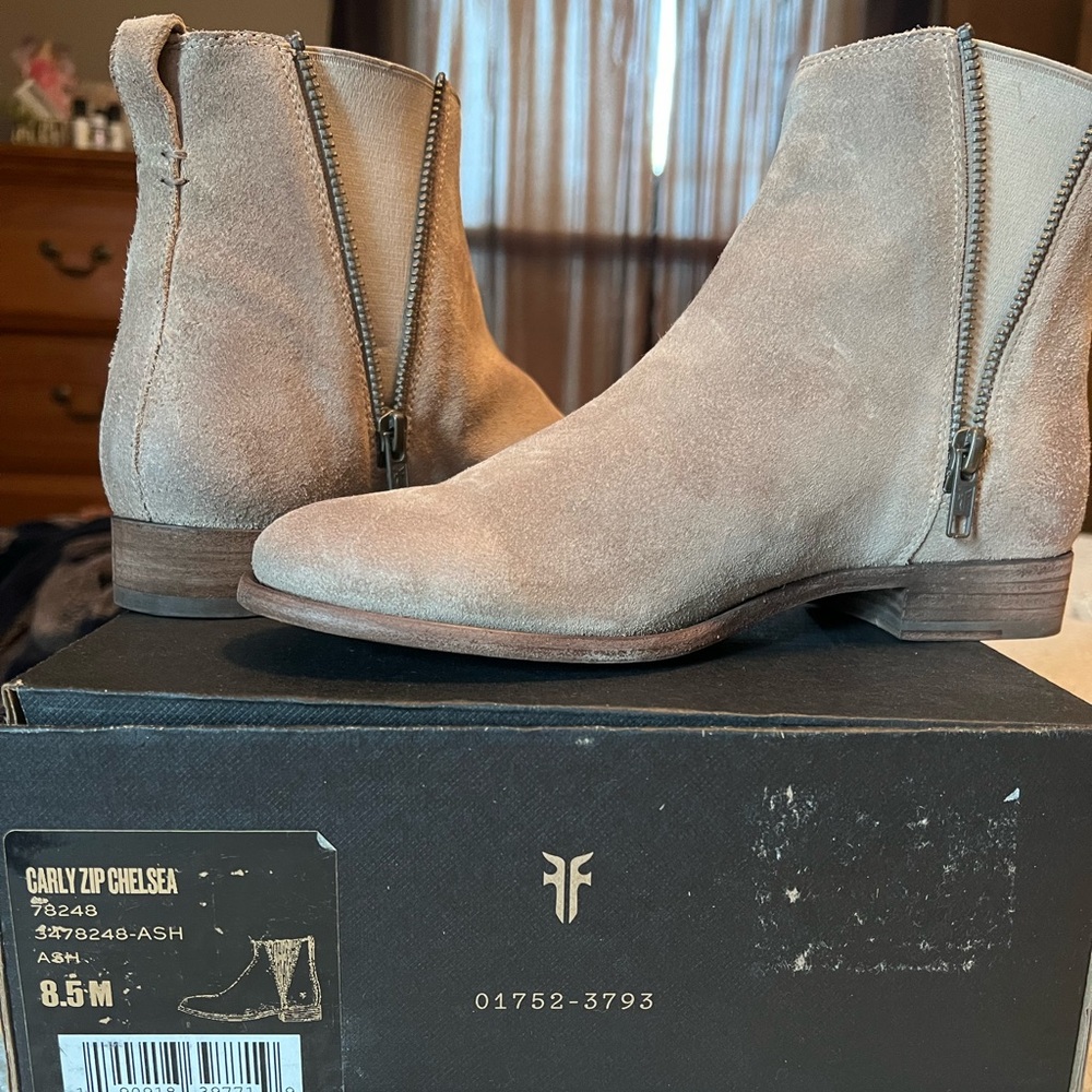 Frye Carly leather zip Chelsea booties